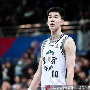 Leyu-媒体人：白边开外援DPOY先例&amp;国内球员很难了 郭昊文自毁前程落选